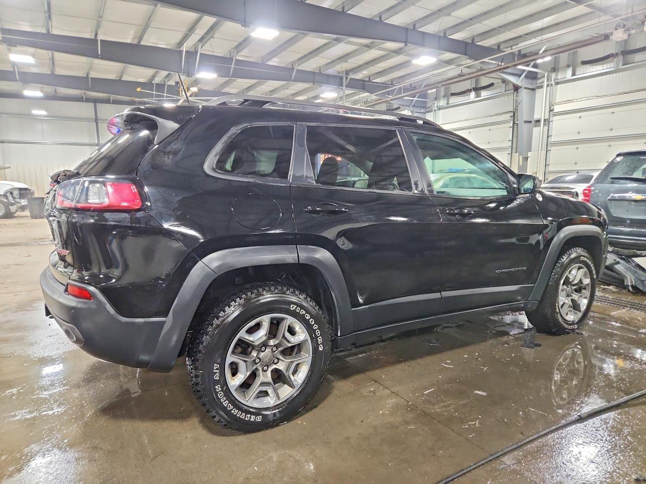 2019 Jeep Cherokee Trailhawk - Фото 3