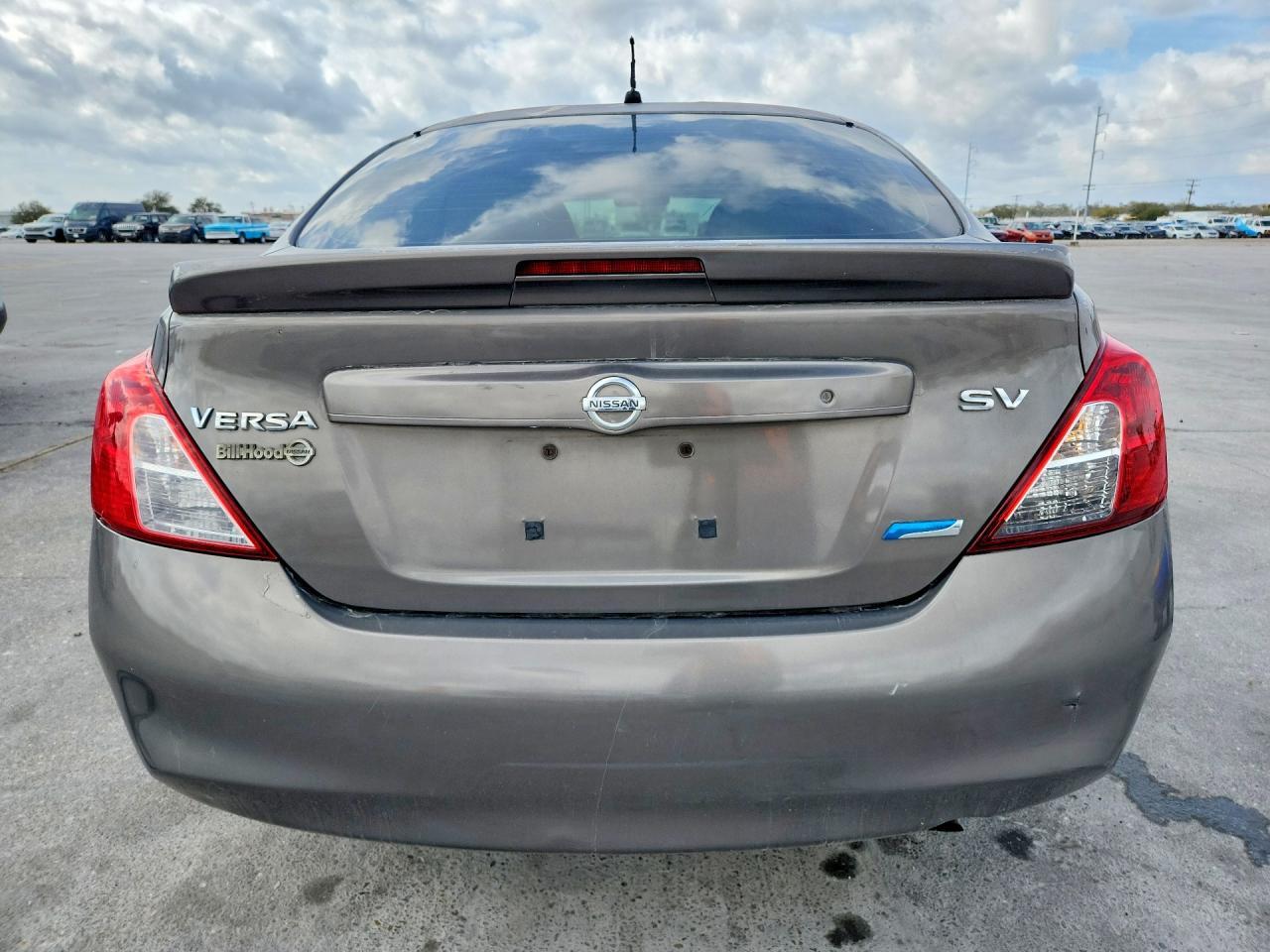 2014 Nissan Versa S - Image 6