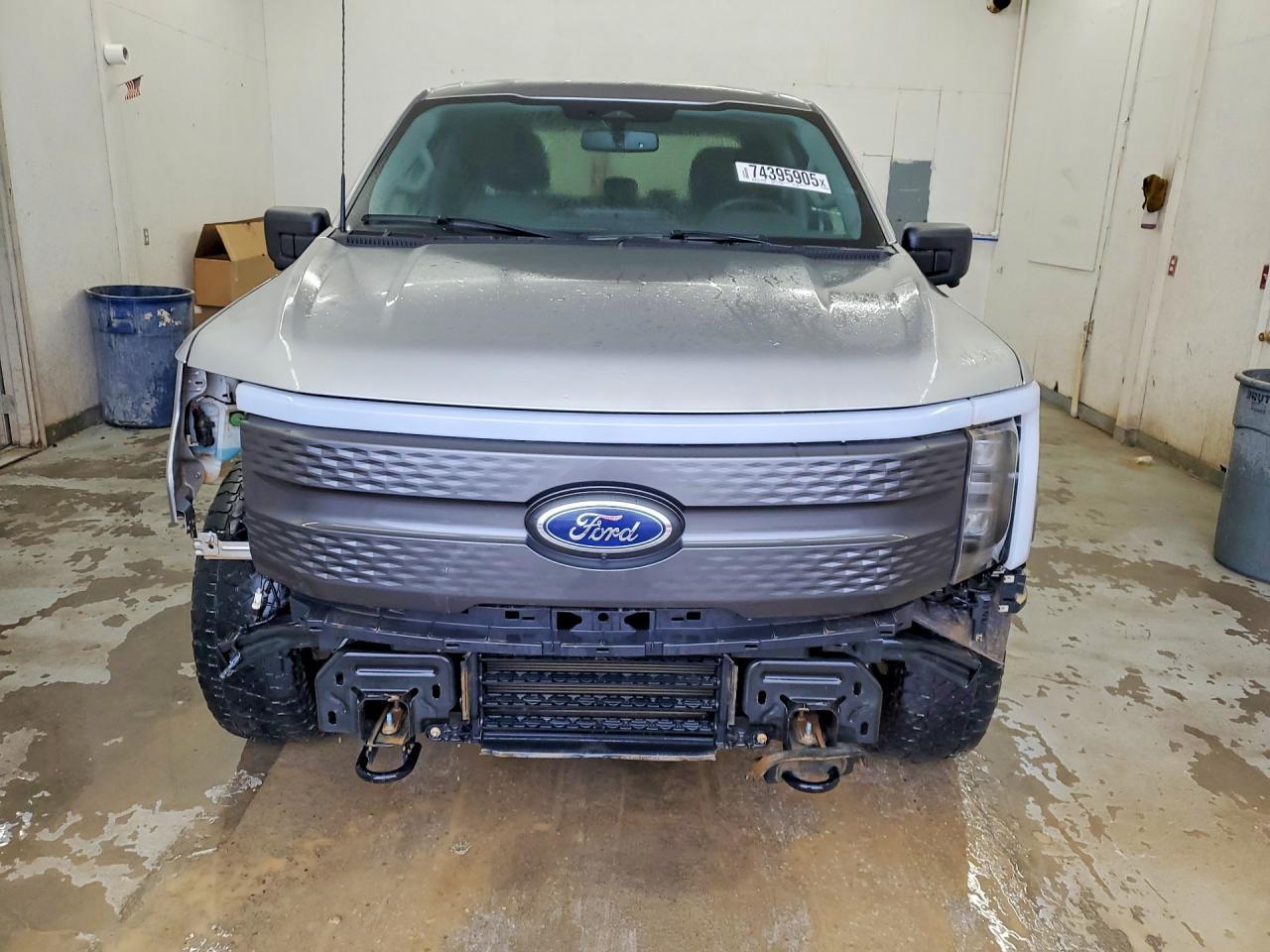 2023 Ford F150 Lightning Pro - Фото 5