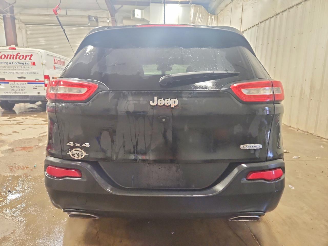 2017 Jeep Cherokee Latitude - Image 6