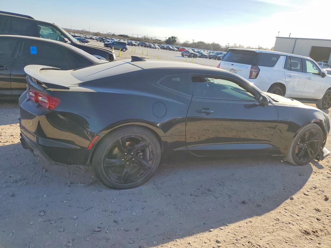 2023 Chevrolet Camaro Lt1 - Фото 3