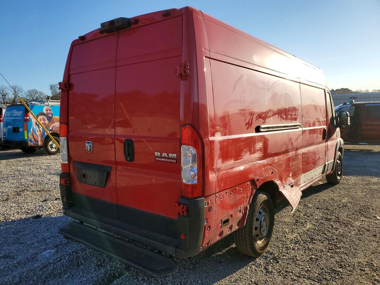 2020 Ram Promaster 3500 Delivery Van - Фото 3