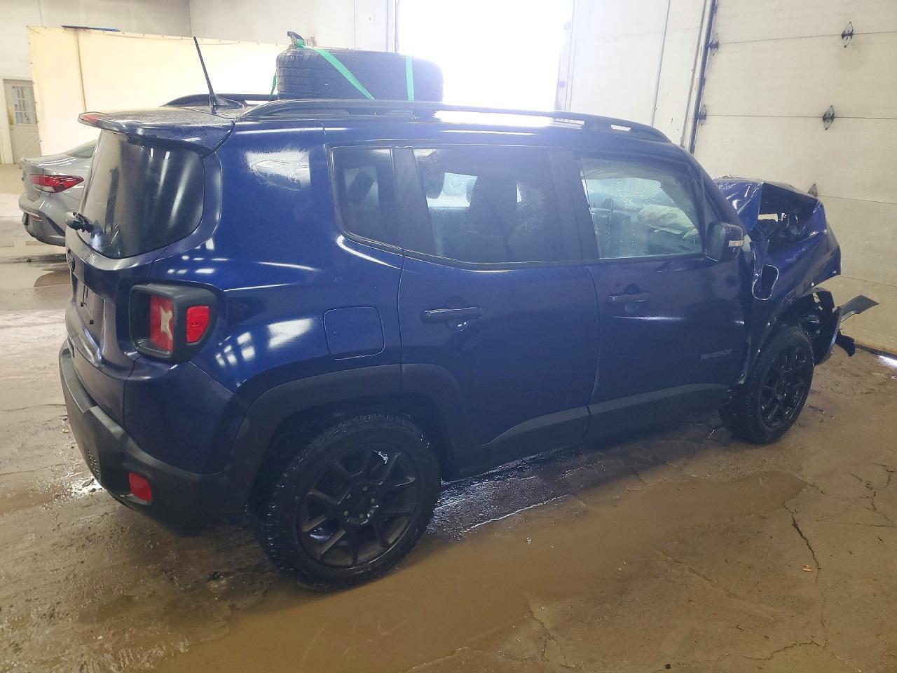 2019 Jeep Renegade Latitude - Фото 3