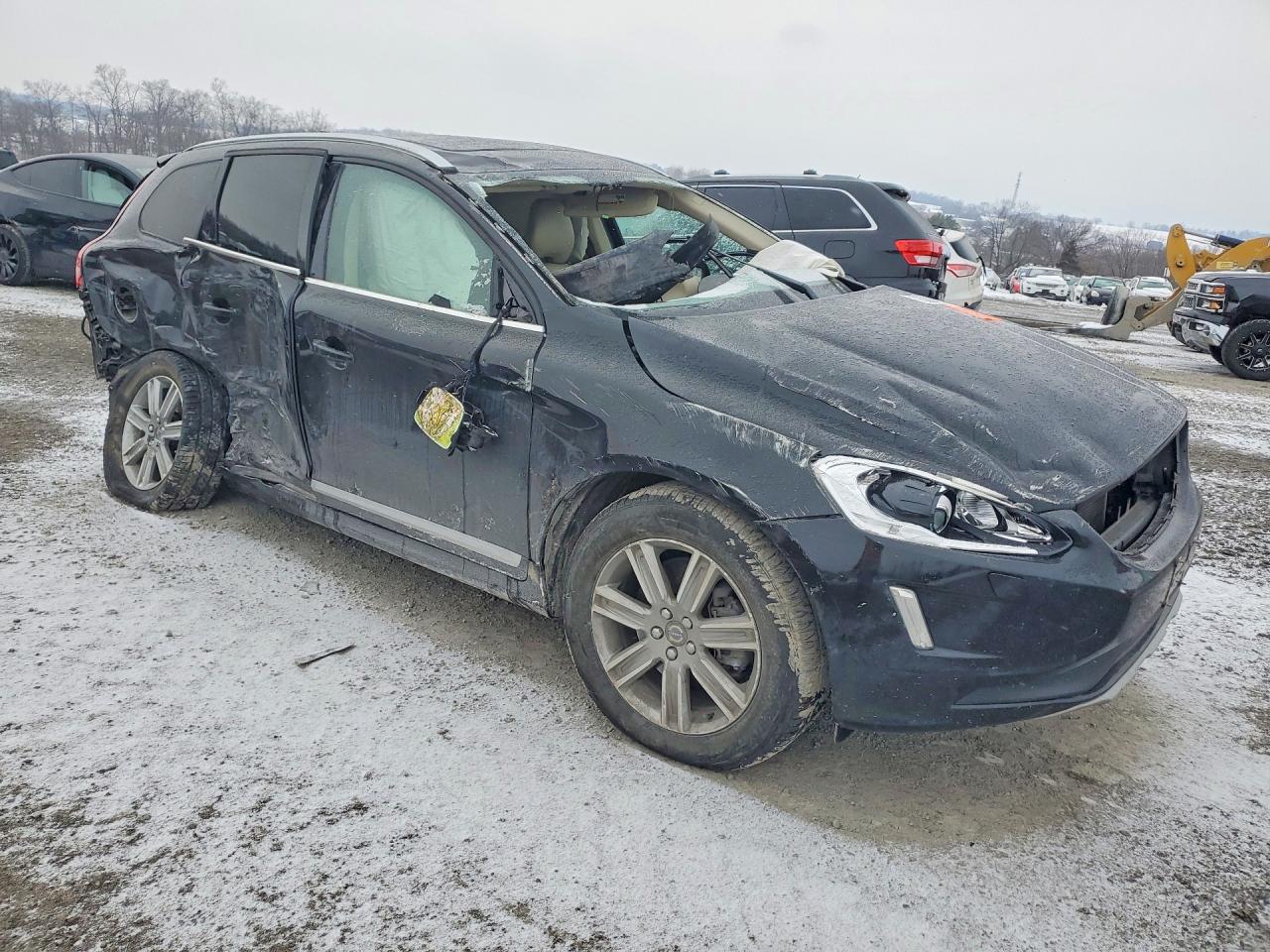 2016 Volvo Xc60 T6 Platinum - Image 4