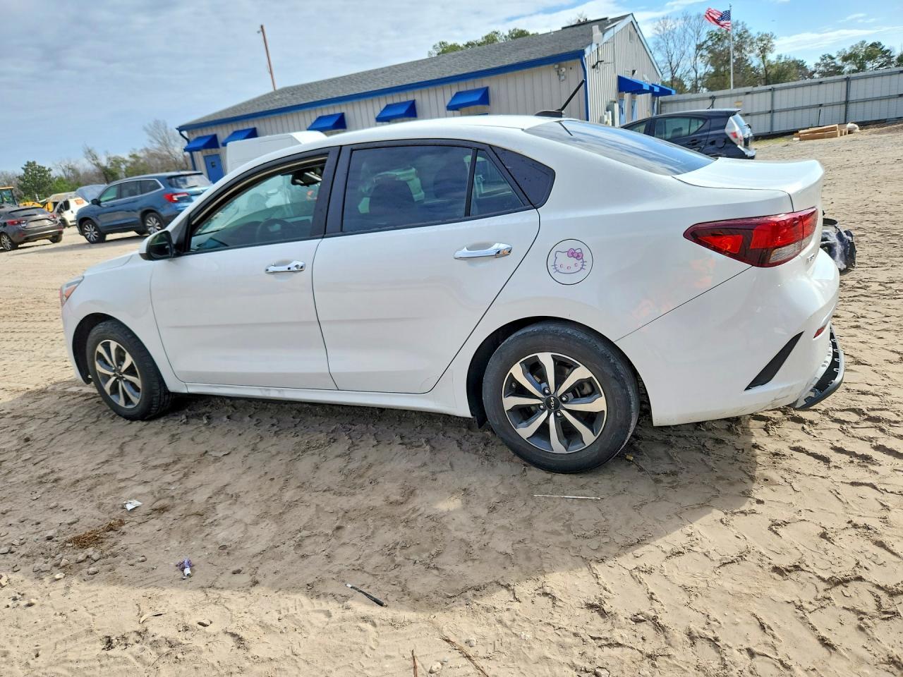 2022 Kia Rio S - Фото 2