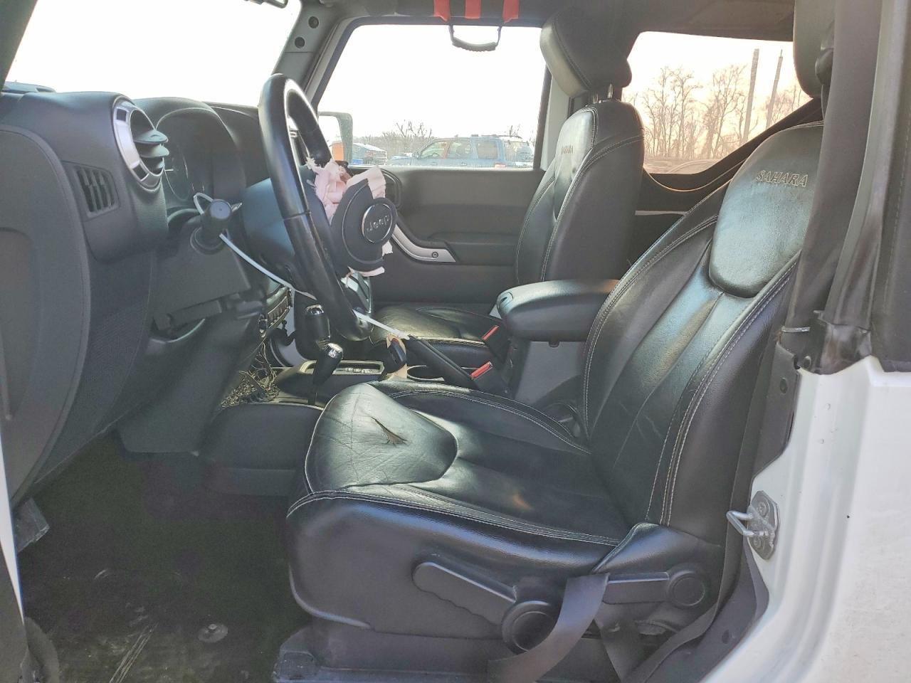 2016 Jeep Wrangler Sahara - Фото 7