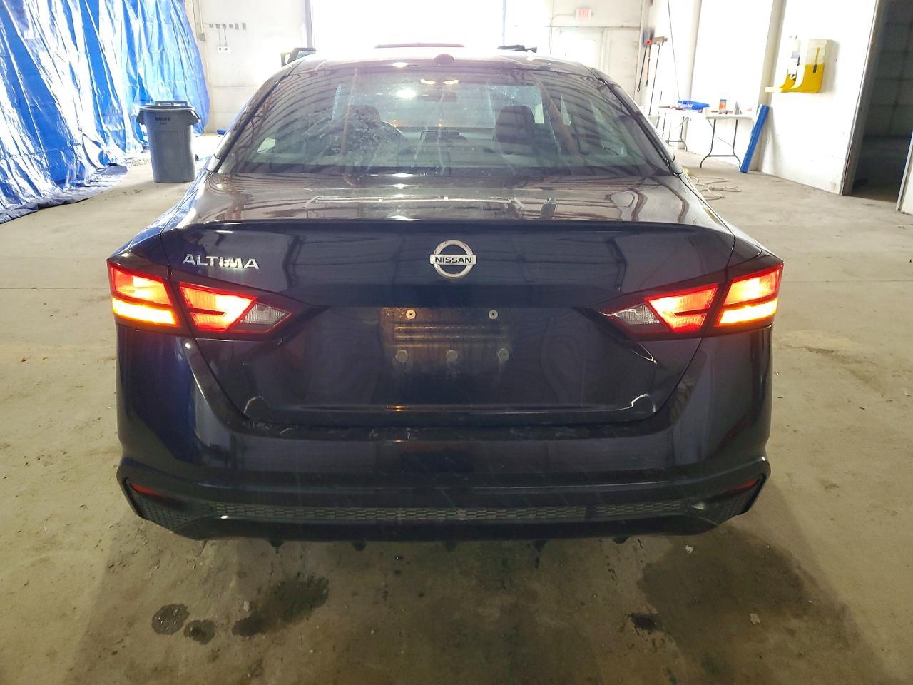 2020 Nissan Altima S - Image 6