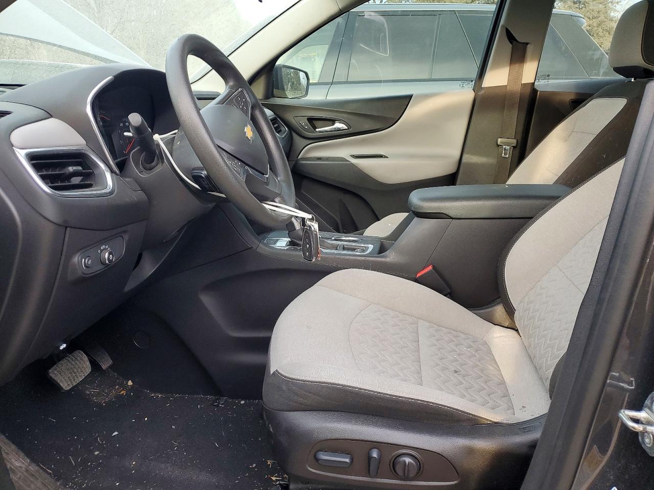 2022 Chevrolet Equinox Ls - Image 7
