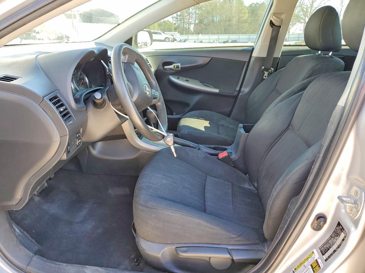 2011 Toyota Corolla Base - Фото 7
