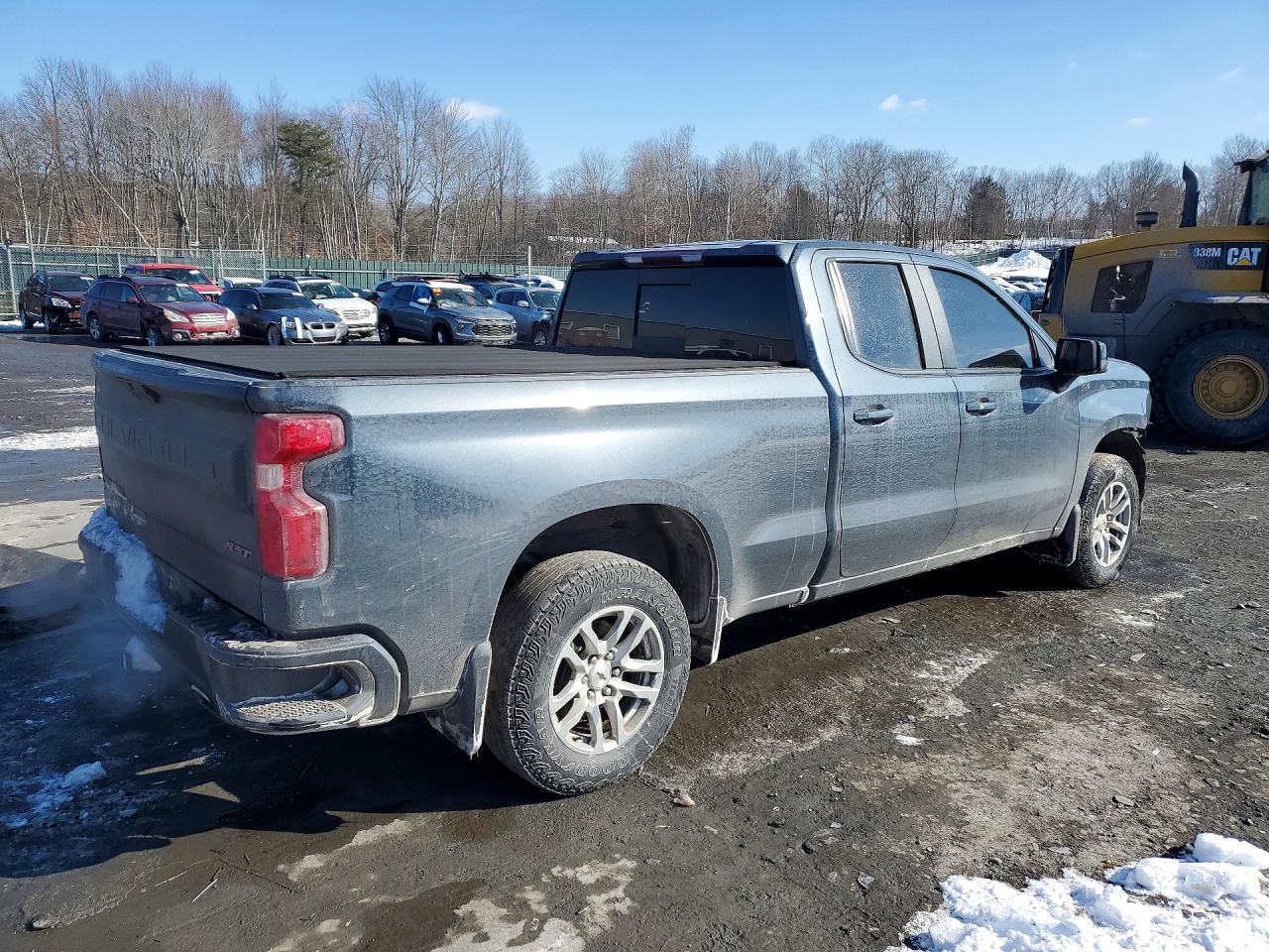 2020 Chevrolet Silverado K1500 Rst - Image 3