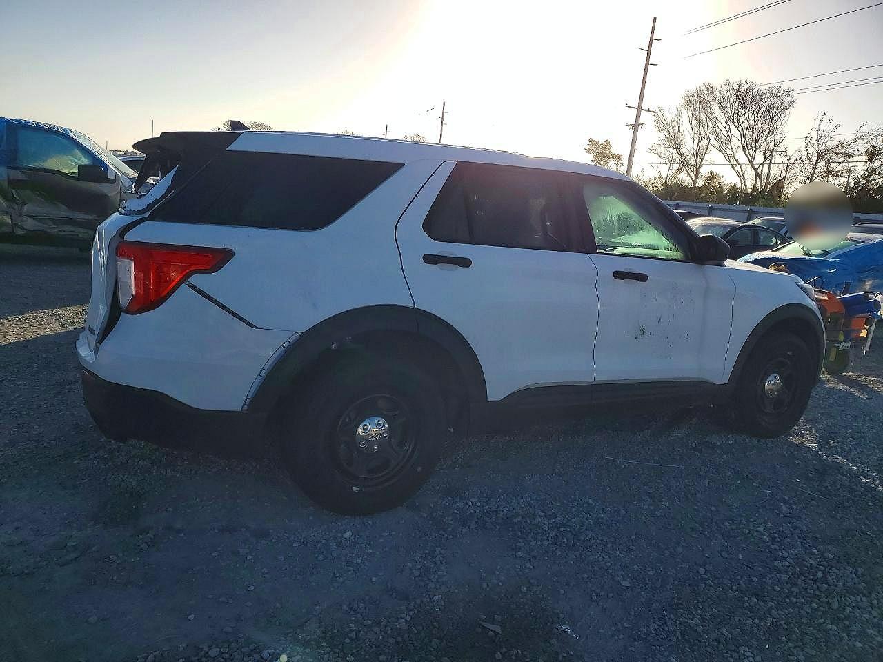 2023 Ford Explorer Police Interceptor - Image 3
