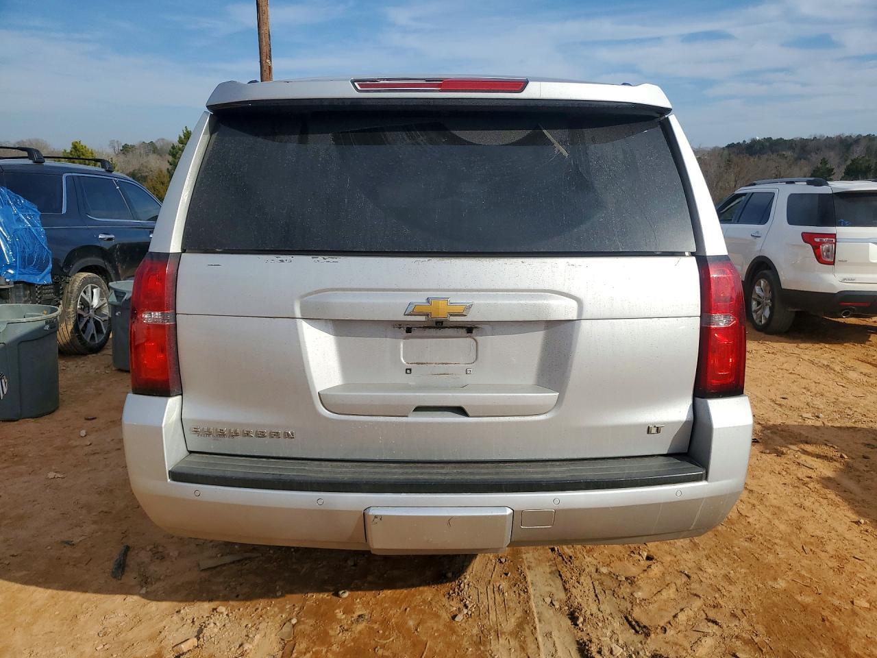 2015 Chevrolet Suburban C1500 Lt - Image 6