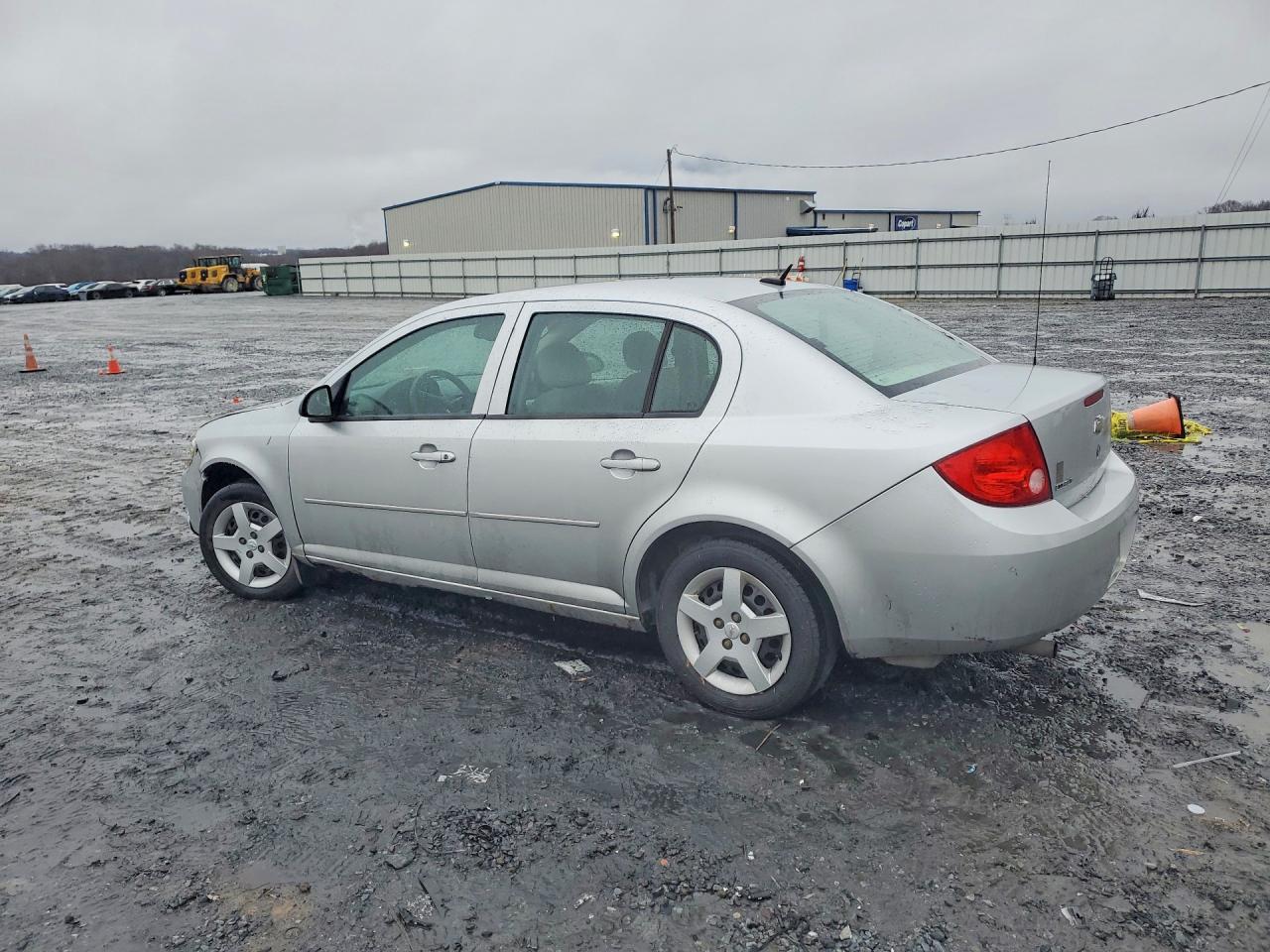 2010 Chevrolet Cobalt Ls - Фото 2