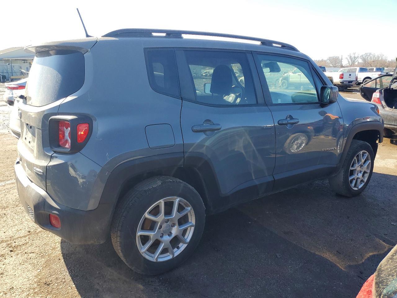 2019 Jeep Renegade Latitude - Фото 3