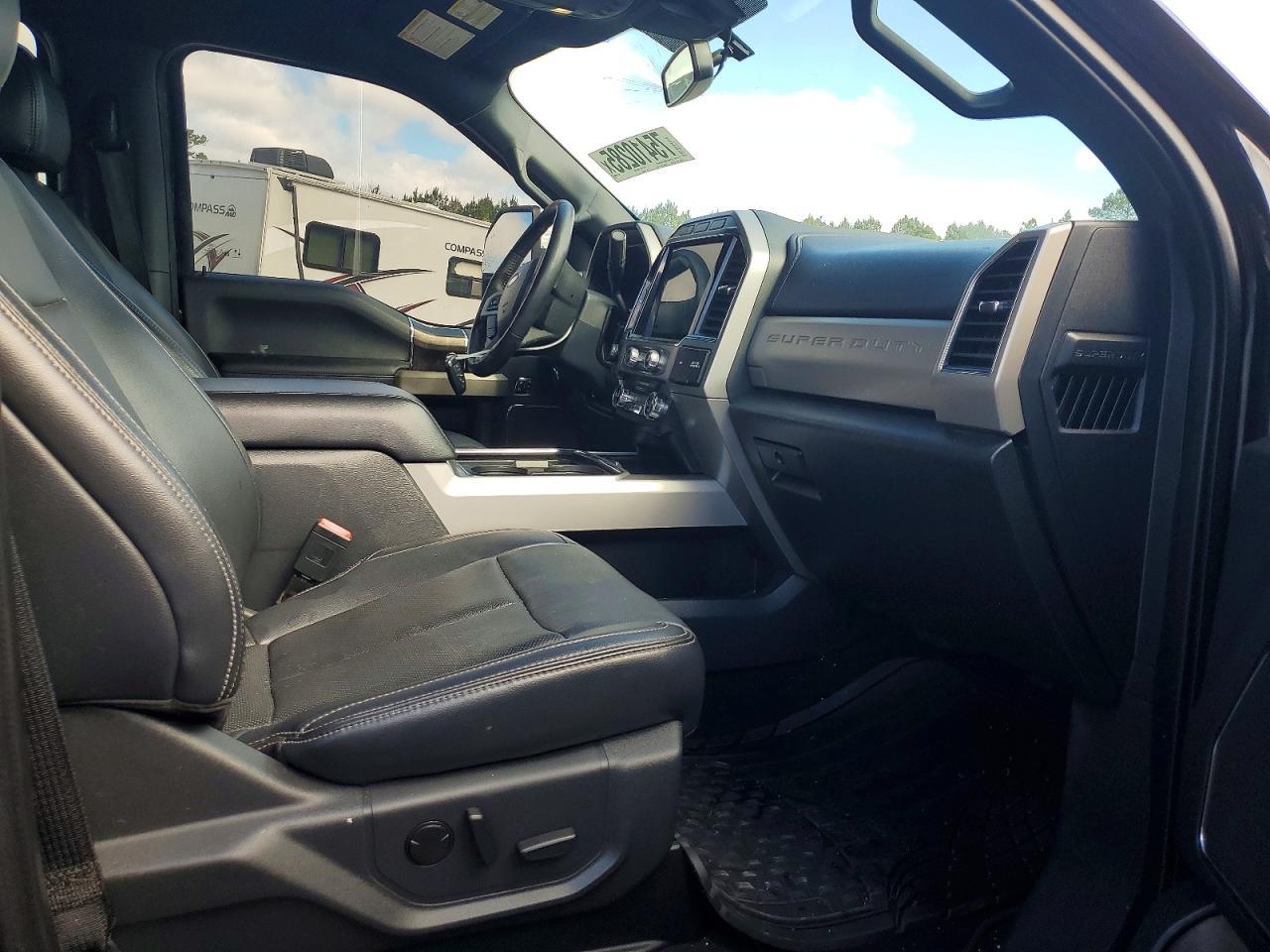 2022 Ford F350 Super Duty - Фото 5