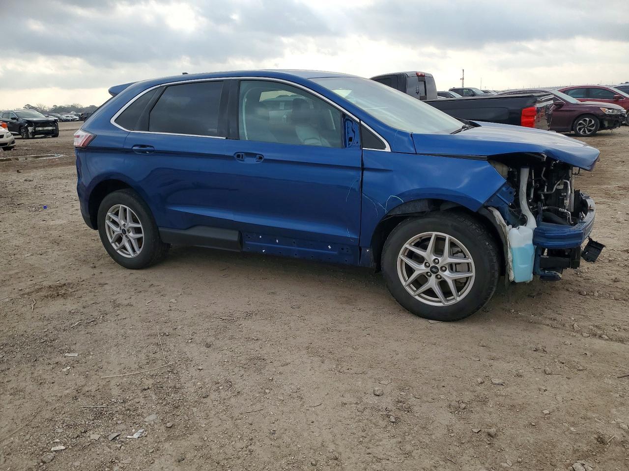 2023 Ford Edge Sel - Image 4