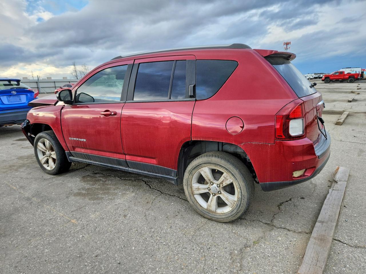 2016 Jeep Compass Sport - Фото 2