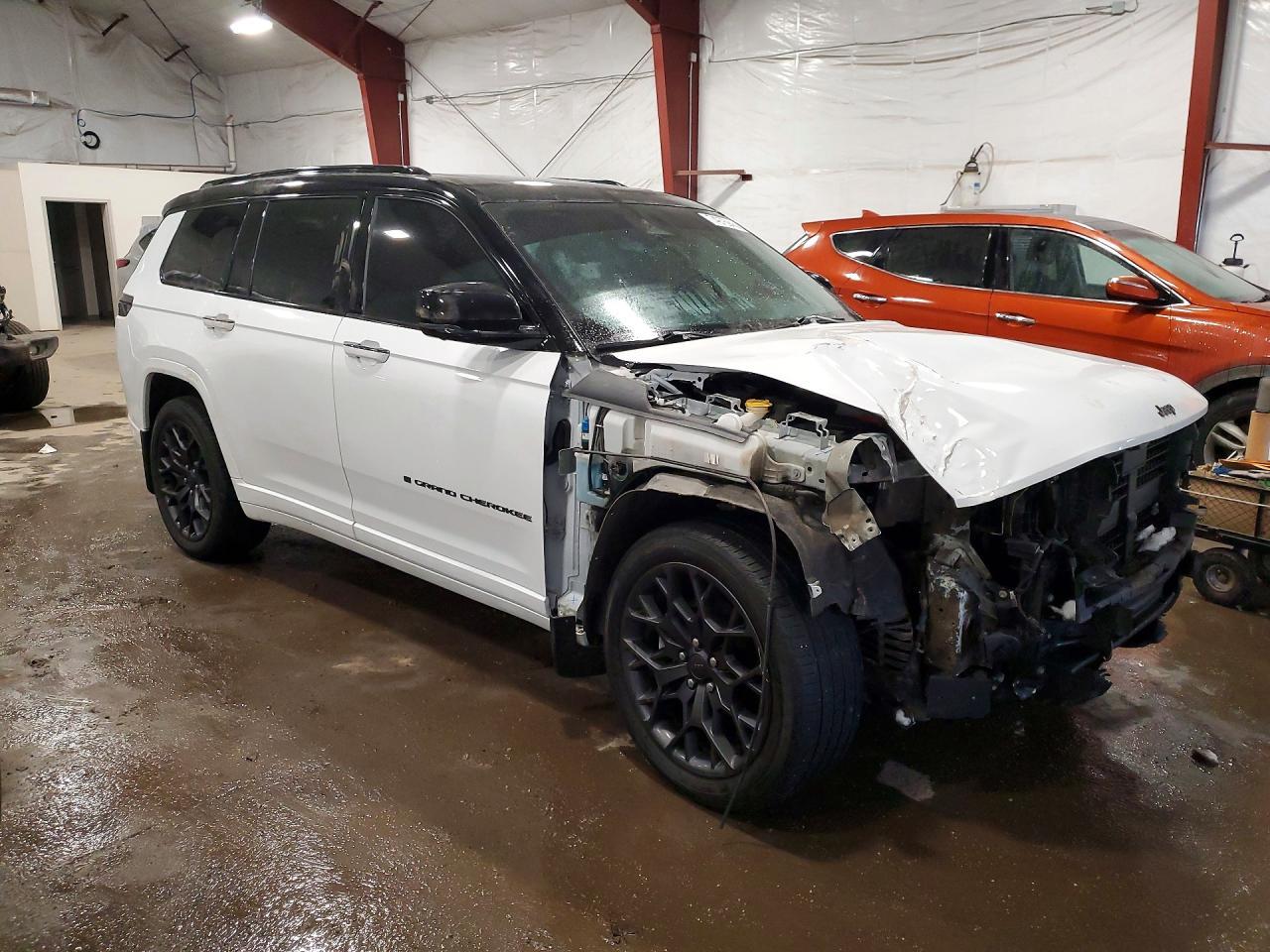 2023 Jeep Grand Cherokee L Summit - Фото 4