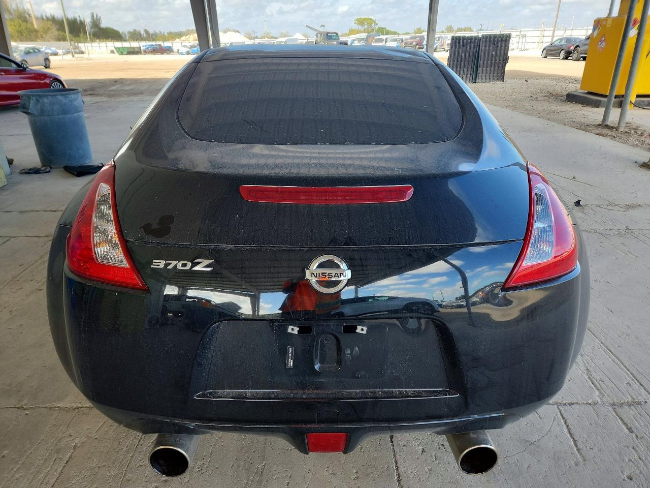 2013 Nissan 370Z Base - Фото 6