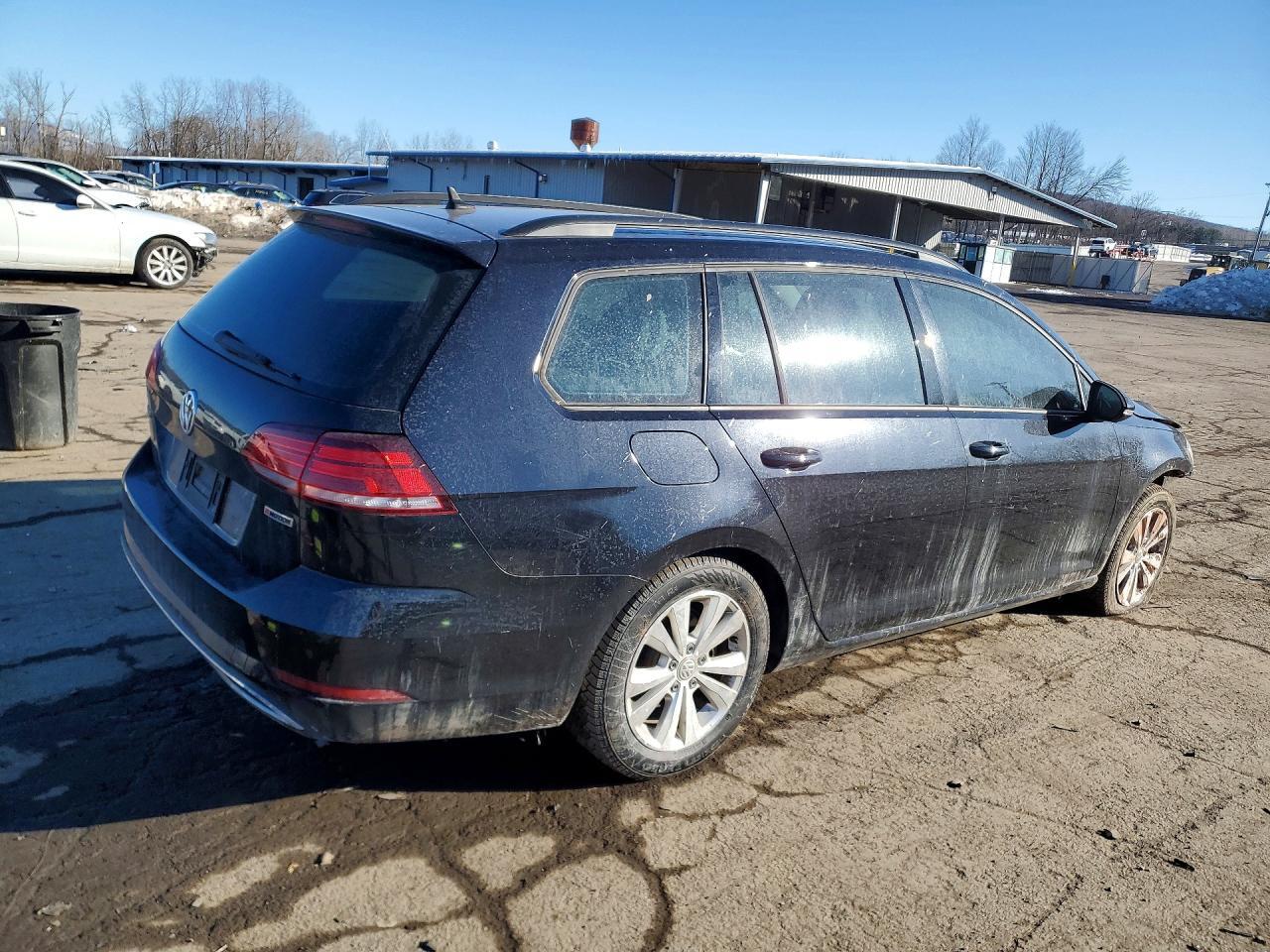 2019 Volkswagen Golf Sportwagen S - Фото 3