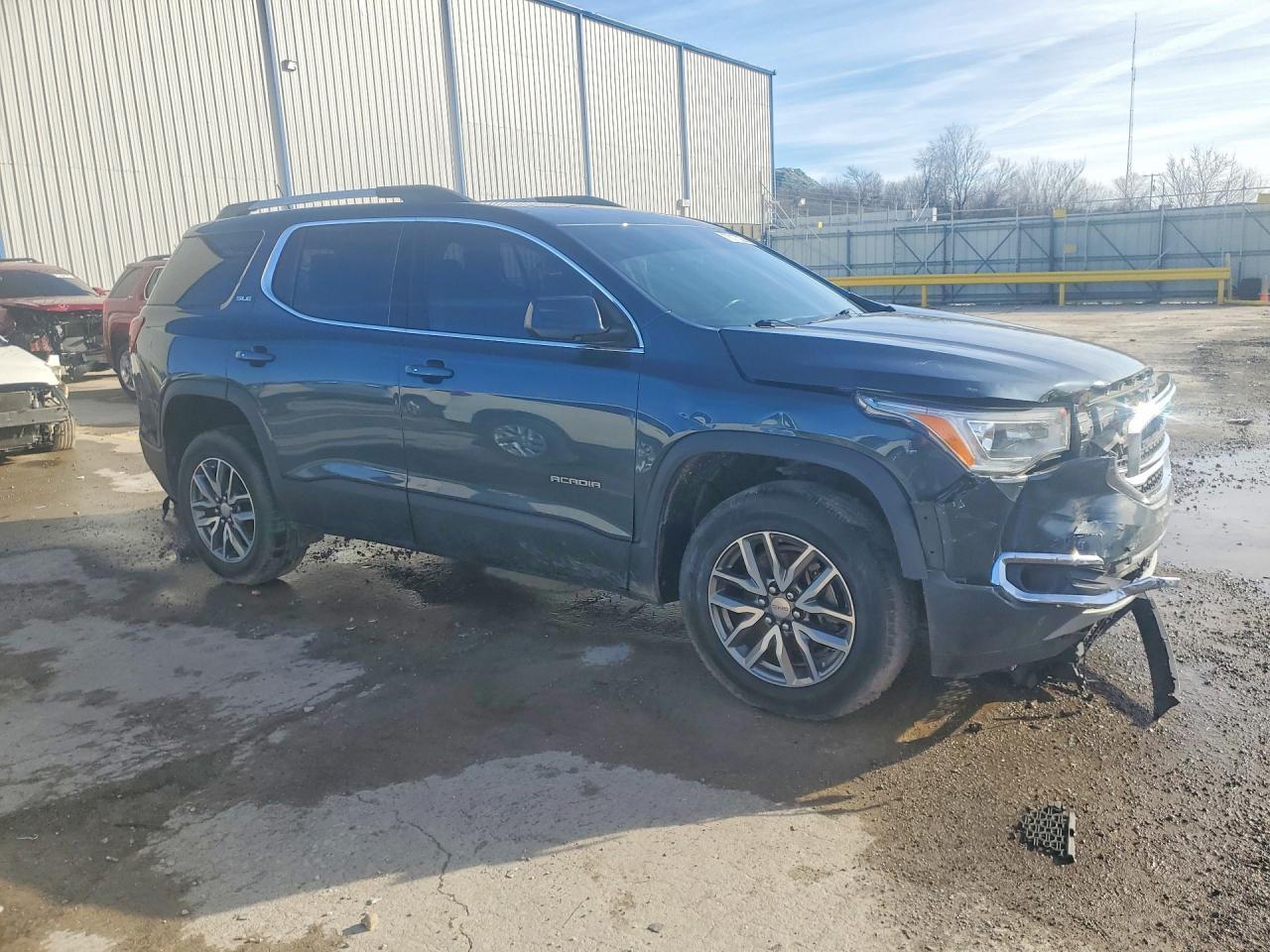 2019 GMC Acadia Sle - Image 4