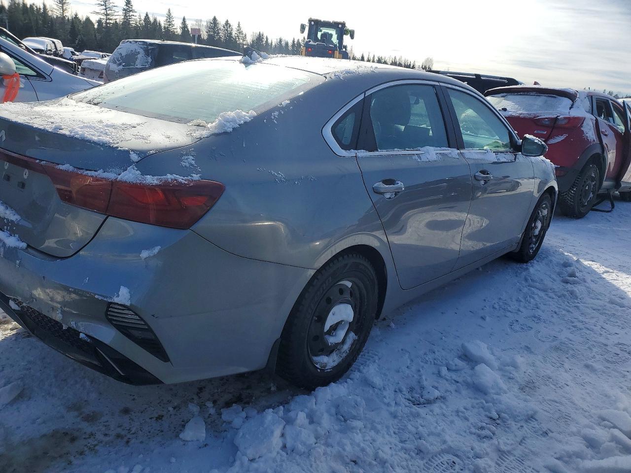 2022 Kia Forte Gt Line - Фото 3