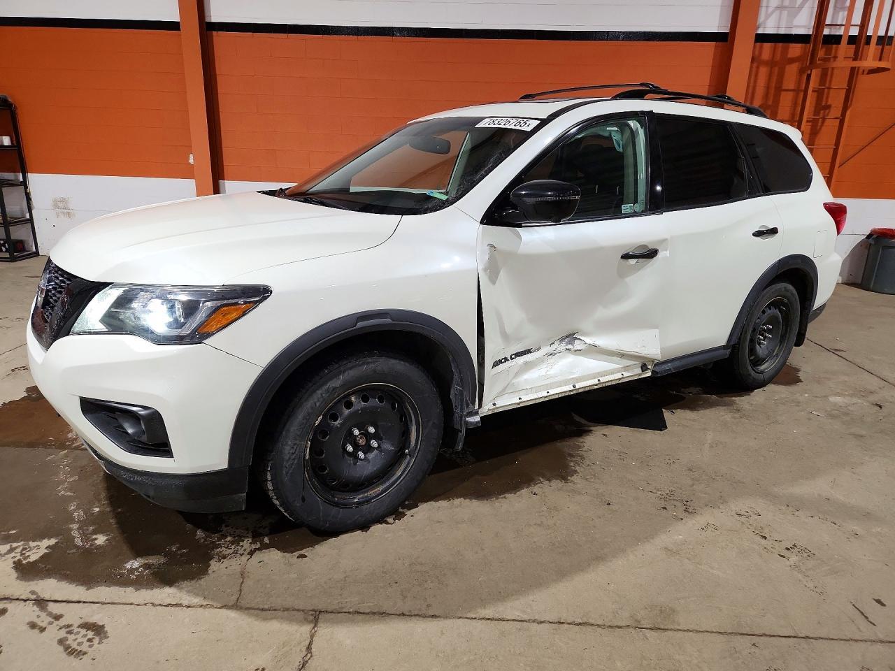 2020 Nissan Pathfinder Sl