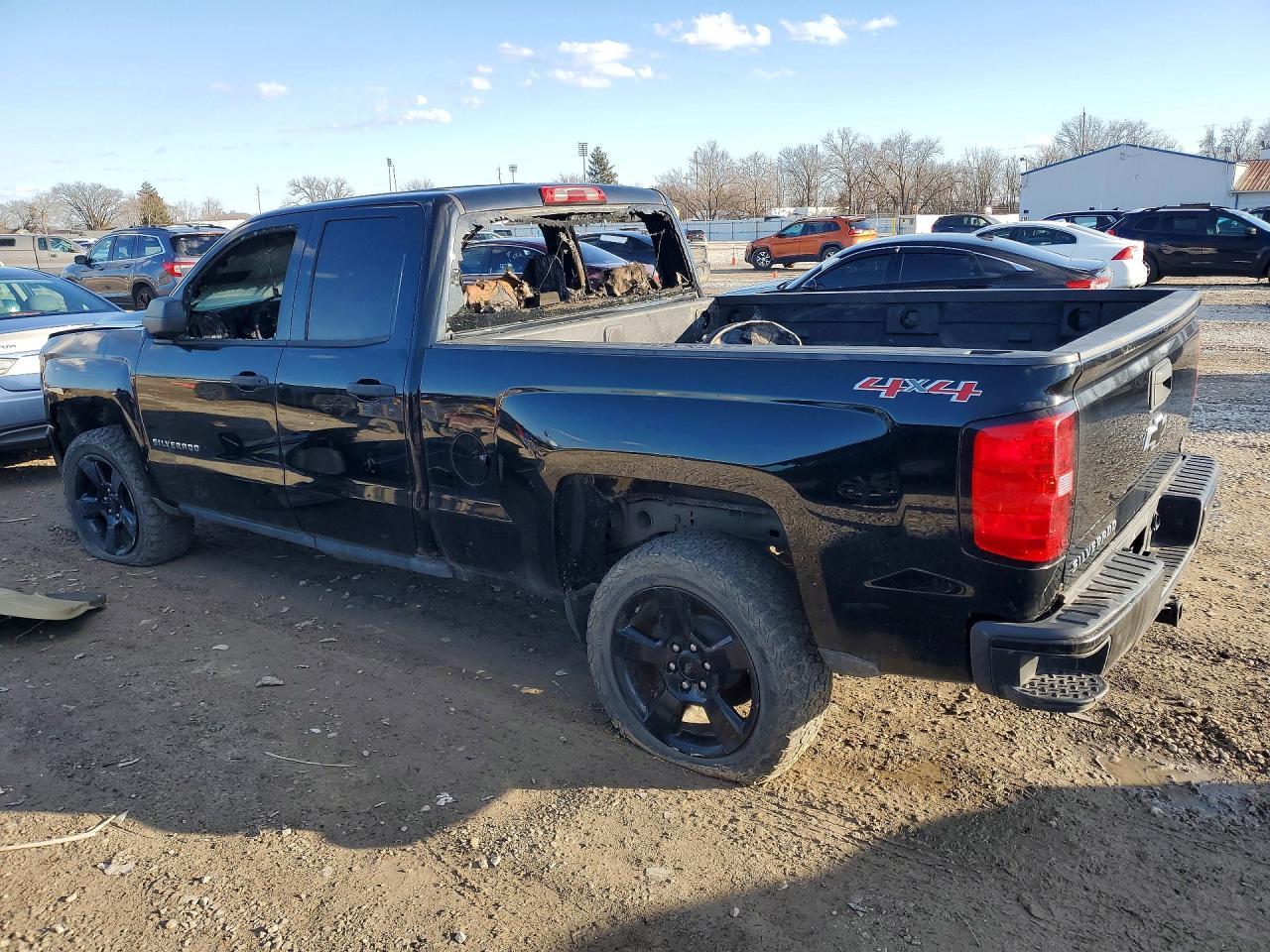 2016 Chevrolet Silverado K1500 - Фото 2
