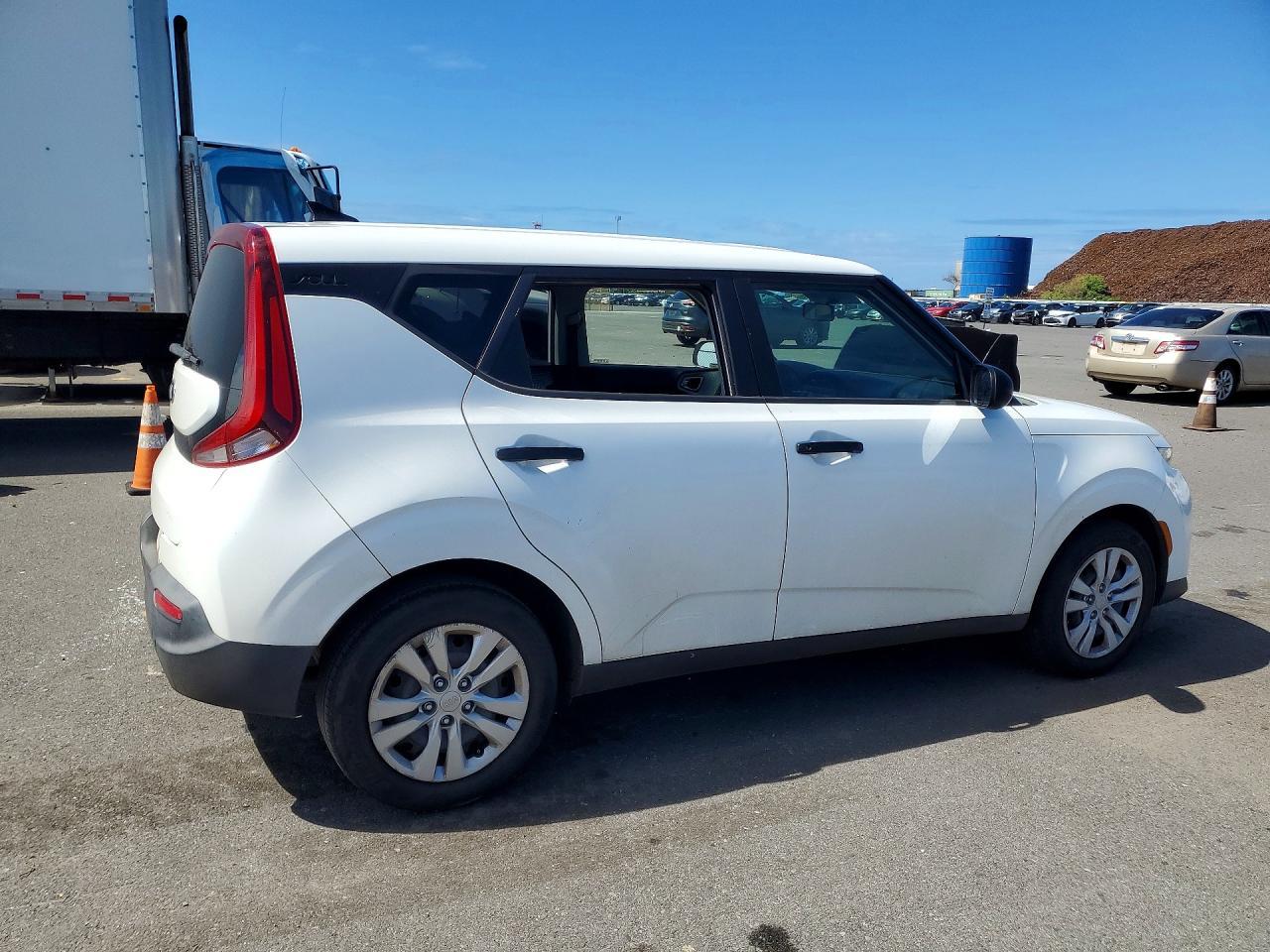 2020 Kia Soul Lx - Фото 3