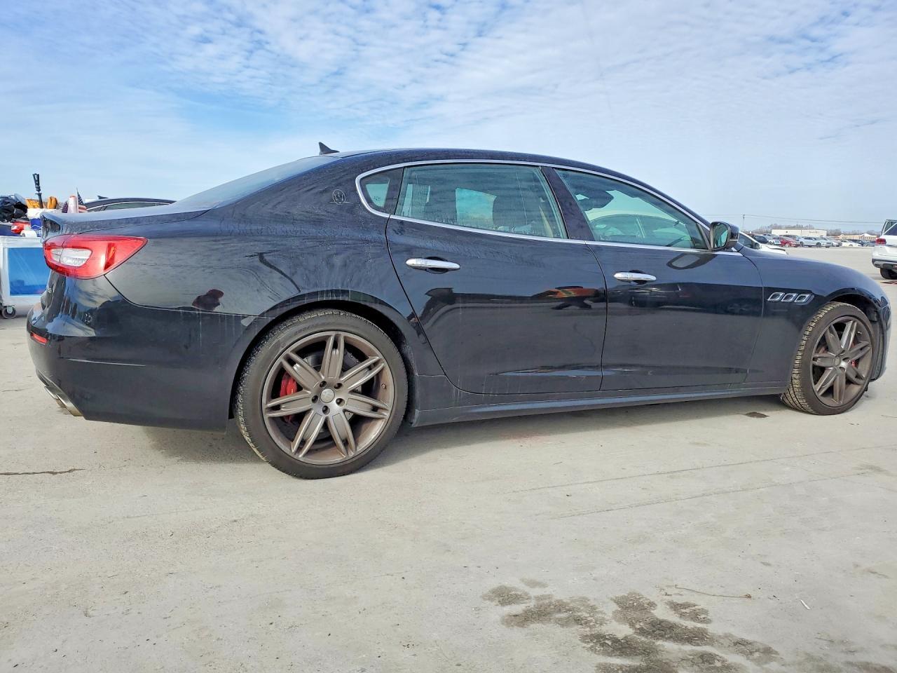 2018 Maserati Quattroporte S - Фото 3