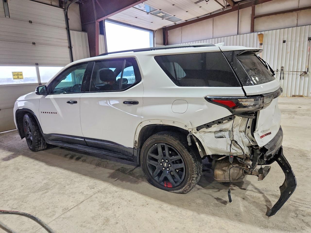 2019 Chevrolet Traverse Premier - Фото 2