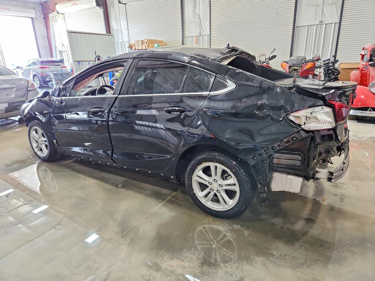 2018 Chevrolet Cruze Lt - Фото 2