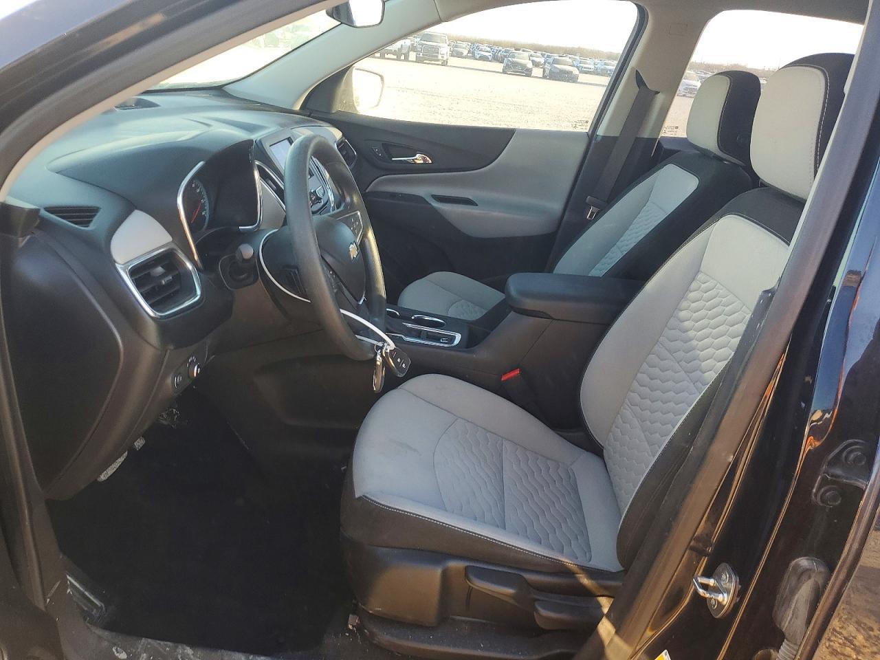2021 Chevrolet Equinox Ls - Image 7