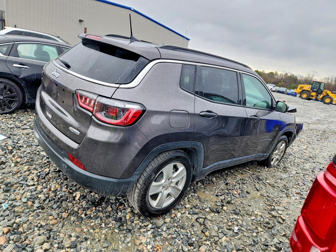 2022 Jeep Compass Latitude - Фото 3