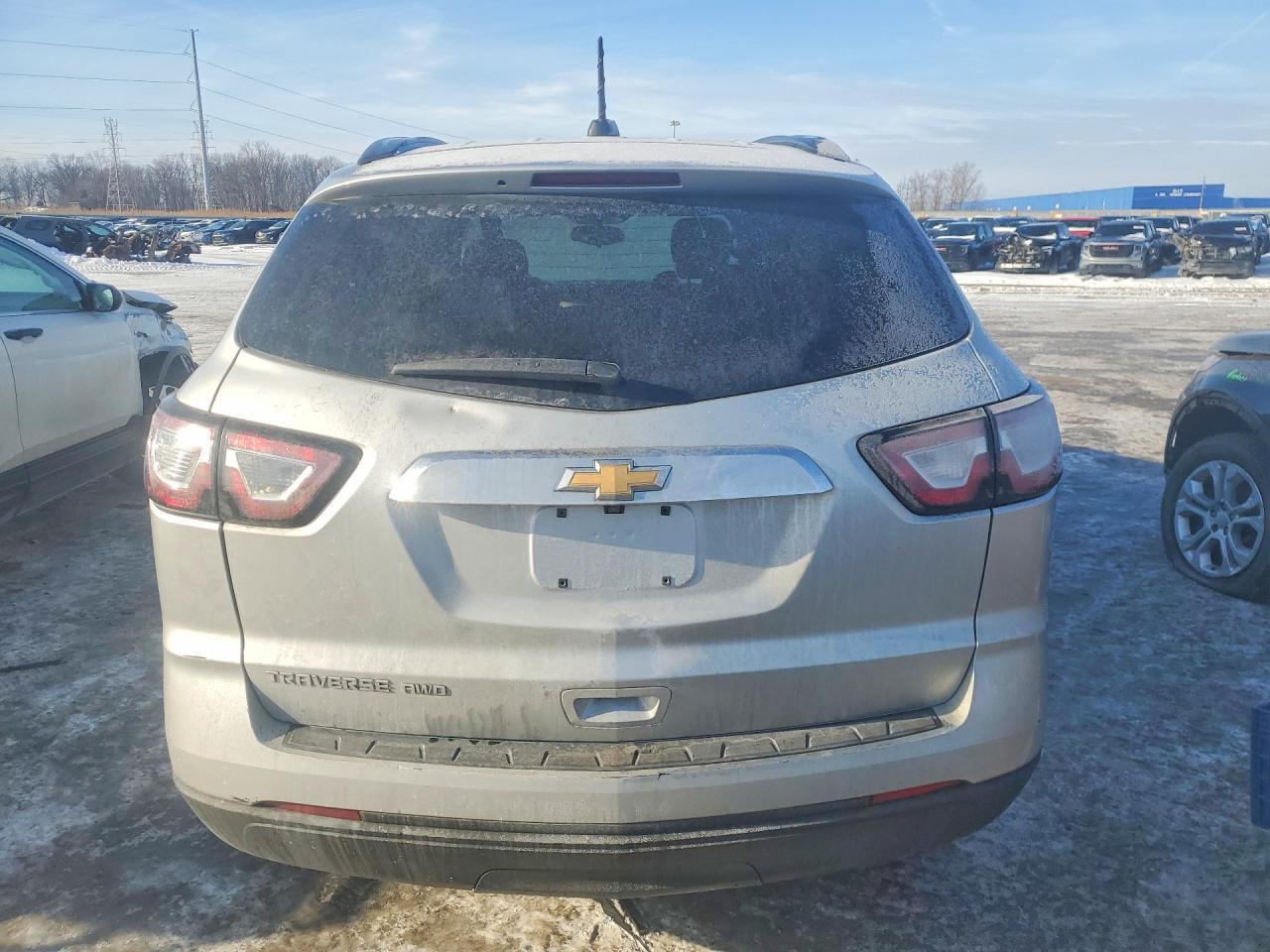 2017 Chevrolet Traverse Ls - Image 6