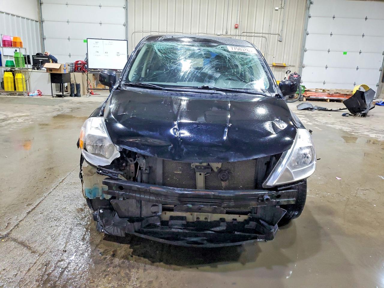 2011 Nissan Versa 1.8 S - Фото 5