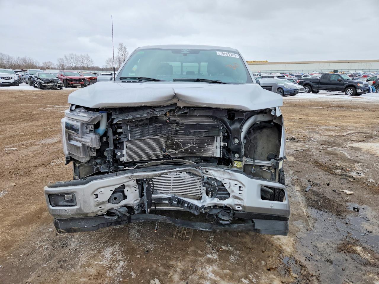 2025 Ford F150 Lariat - Фото 5
