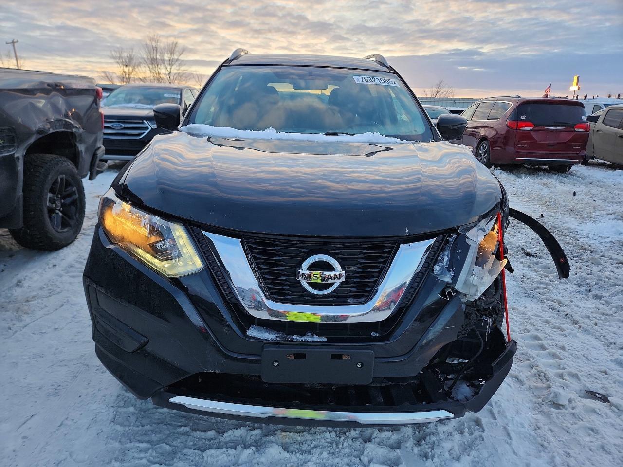 2017 Nissan Rogue S - Image 5