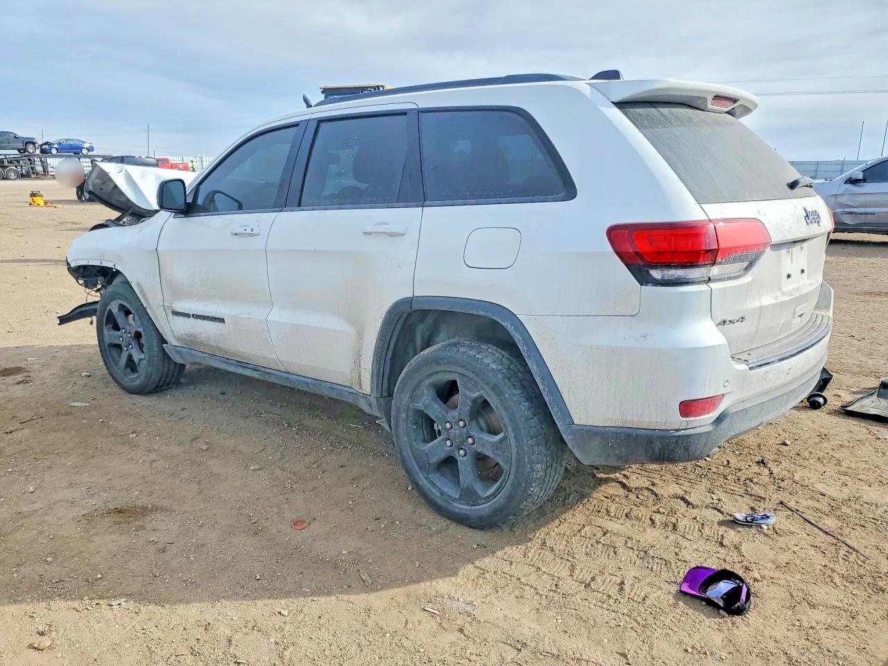 2018 Jeep Grand Cherokee Laredo - Фото 2