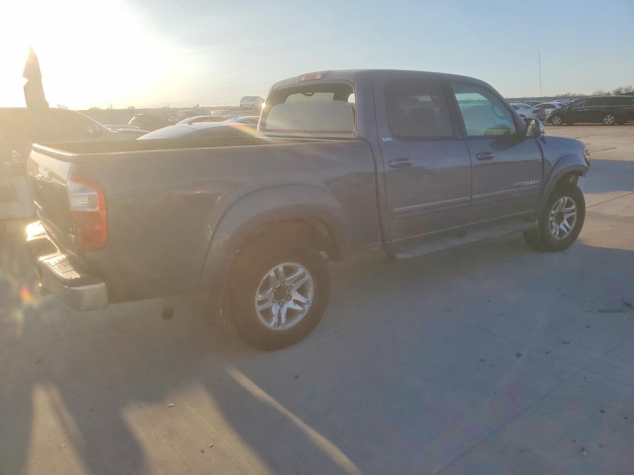 2004 Toyota Tundra Sr5 - Фото 3