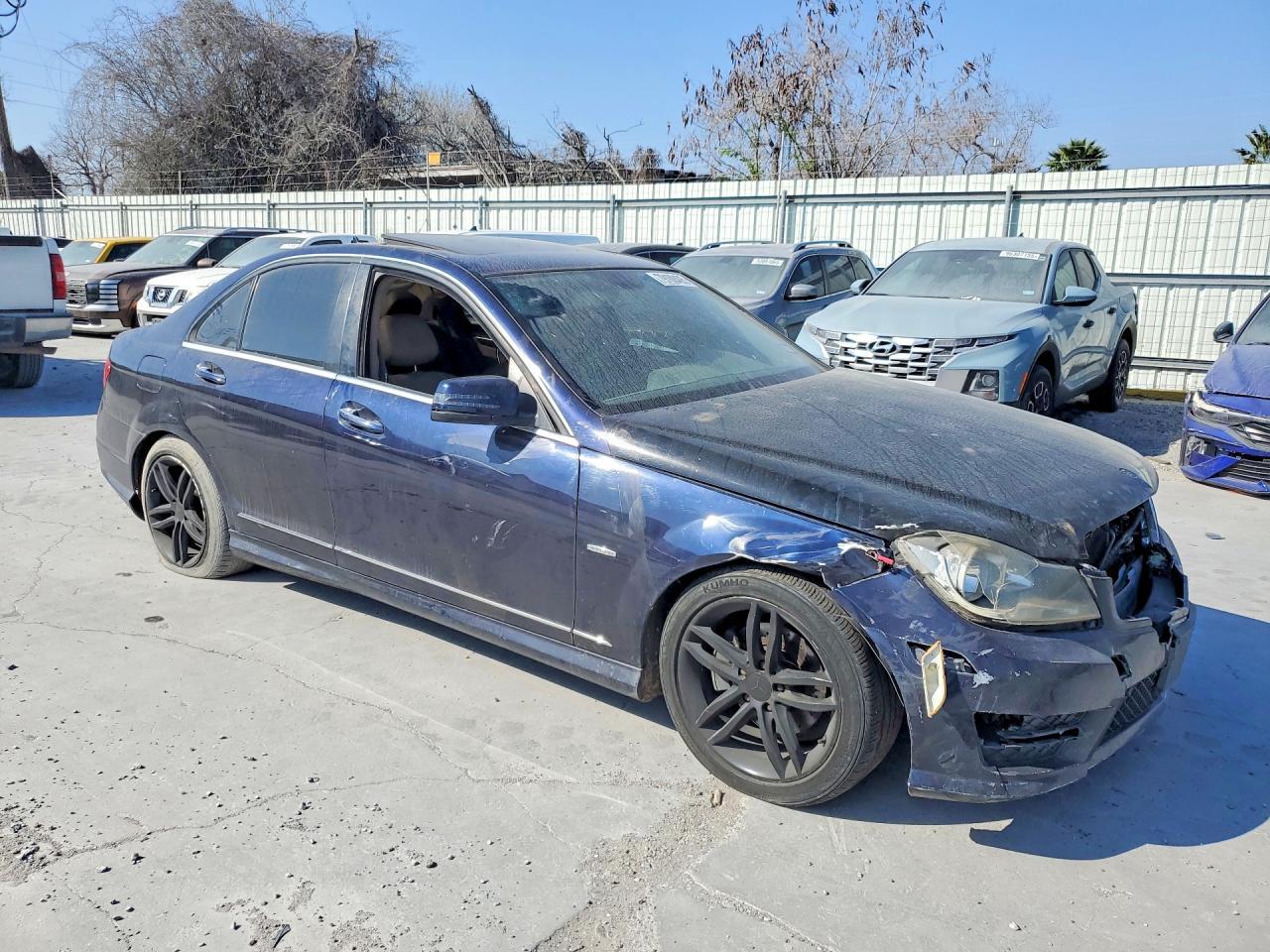 2012 Mercedes-Benz C 250 - Фото 4