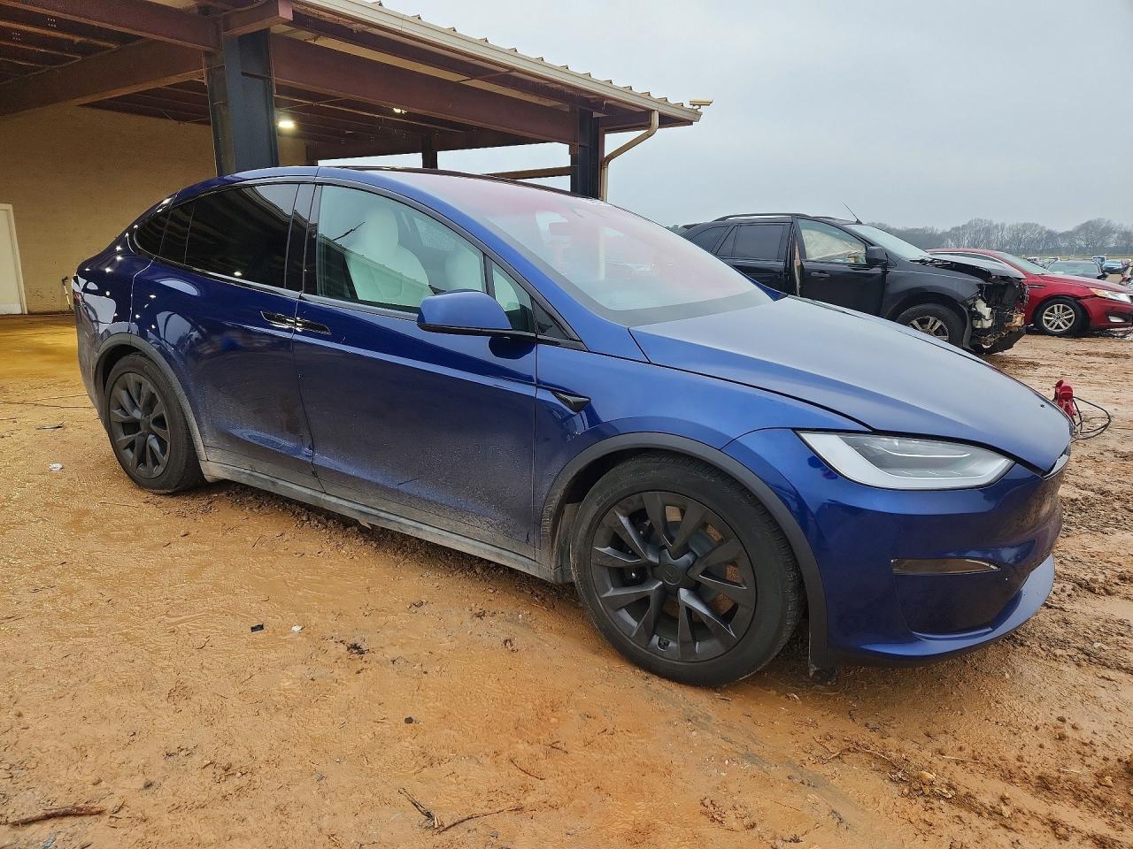 2023 Tesla Model X - Image 4