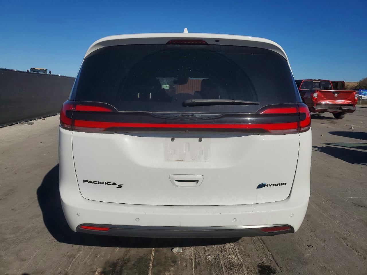 2022 Chrysler Pacifica Hybrid Limited - Фото 6
