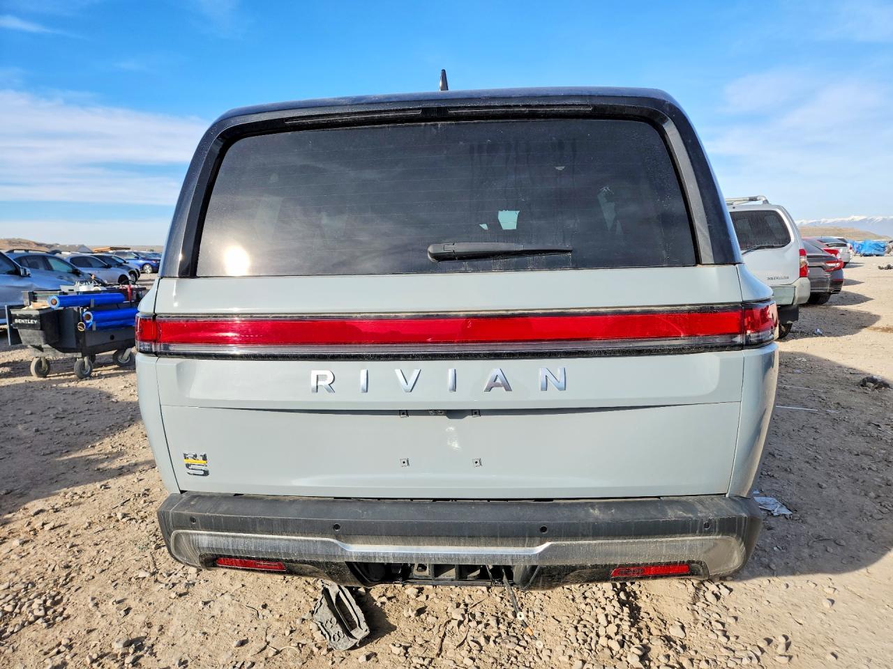 2022 Rivian R1S Launch Edition - Фото 6