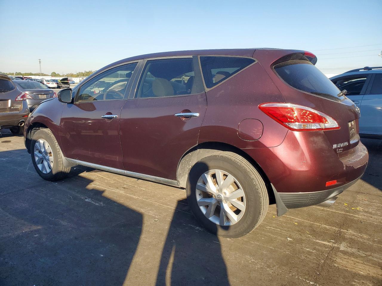 2014 Nissan Murano S - Image 2