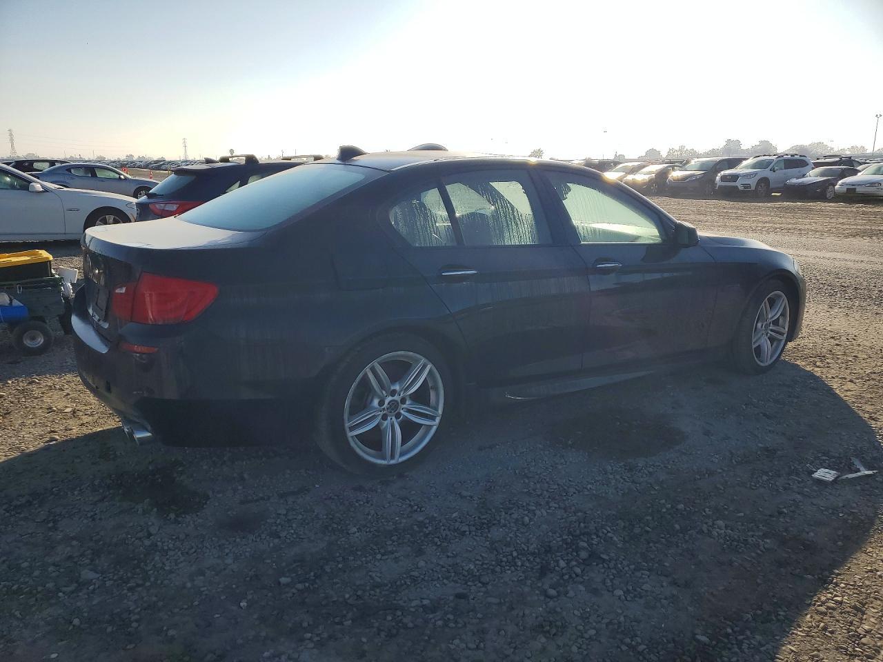 2013 BMW 550 Xi - Фото 3