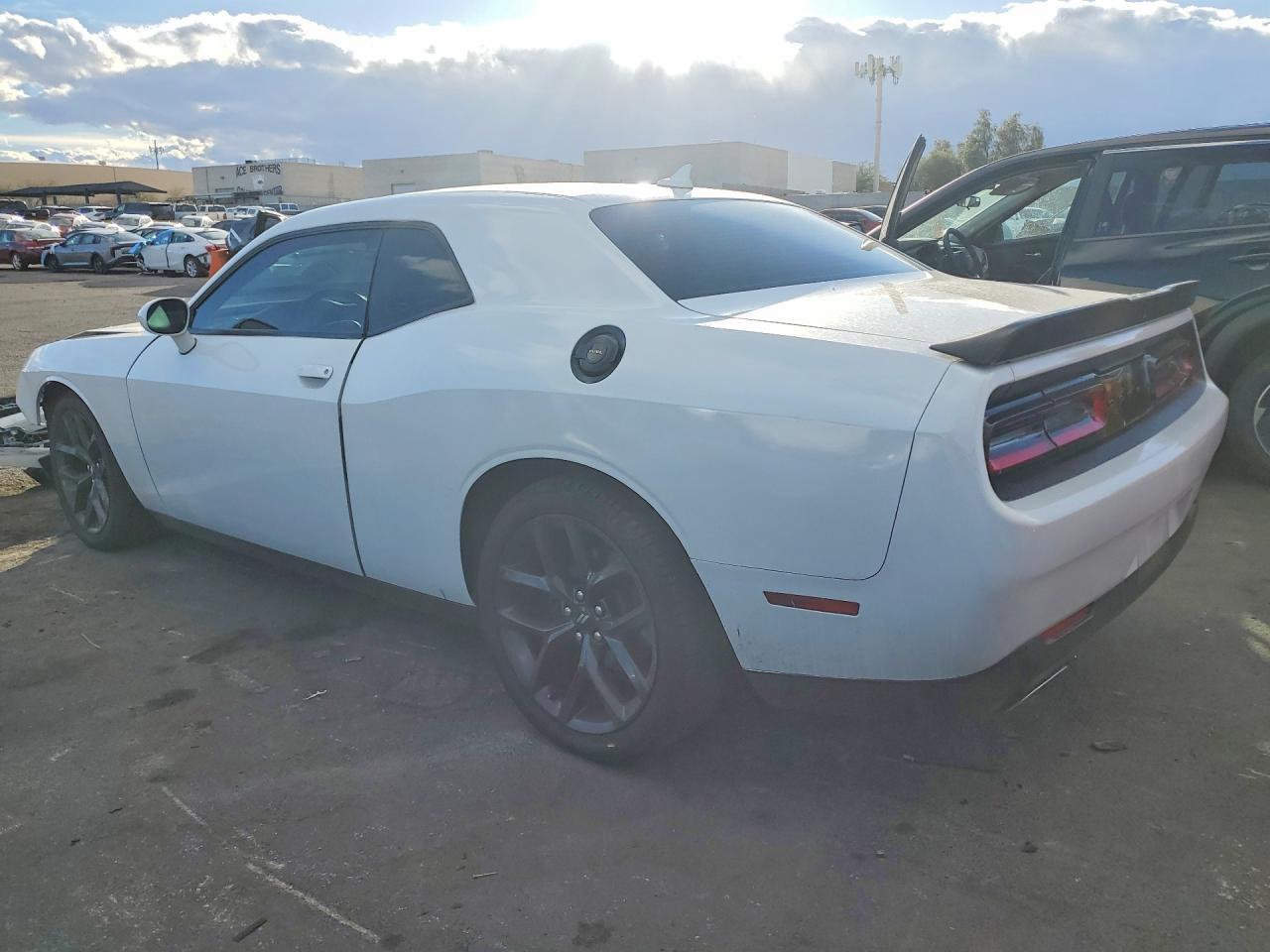 2020 Dodge Challenger Gt - Image 2