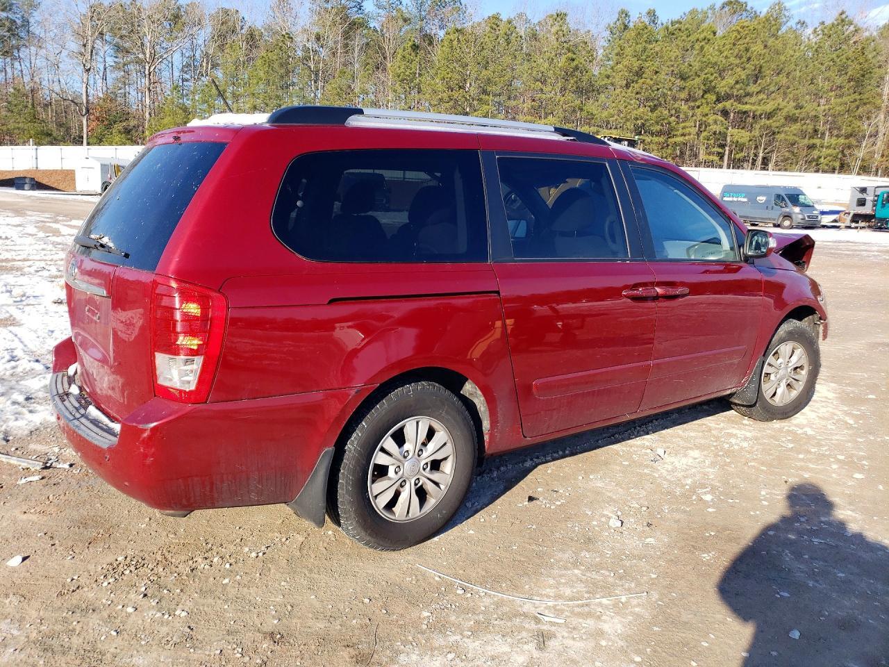 2011 Kia Sedona Lx - Фото 3