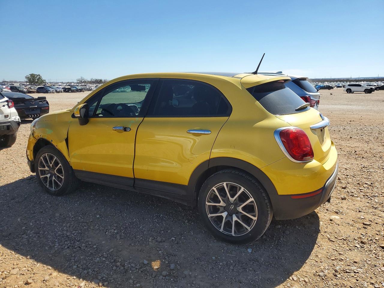 2016 Fiat 500X Trekking Plus - Фото 2