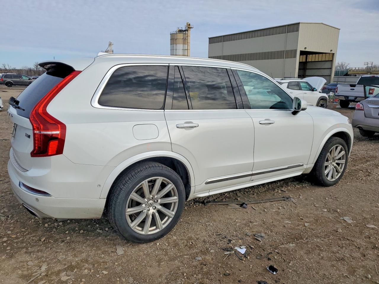 2017 Volvo Xc90 T6 - Фото 3